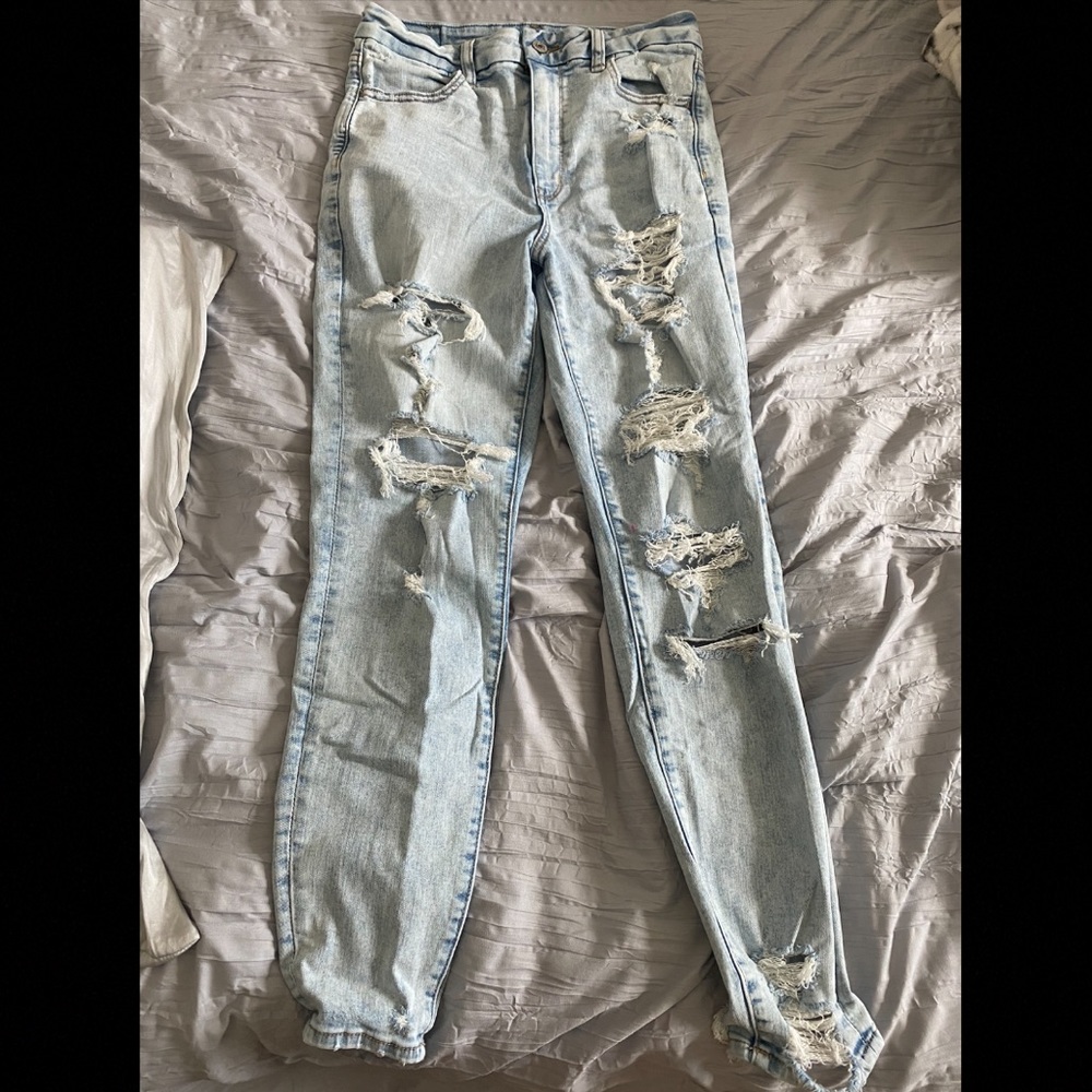 American Eagle Ripped Skinny Jeans
